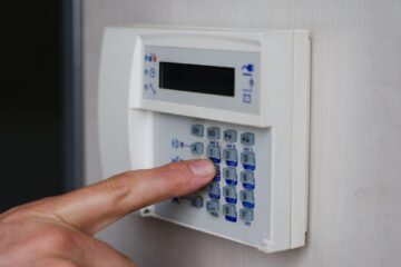 Activating-Alarm